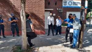 Un hombre se encadenó en la fiscalía de Cipolletti por un conflicto familiar
