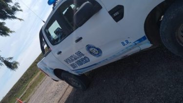 Tres hombres se movilizaban por los campos en la zona de La Cuchilla a bordo de un Renault 12.