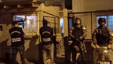 La investigación relacionada al comercio de estupefacientes se inició por una denuncia al 0-800 Drogas.