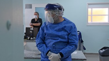 Los trabajadores de salud enfrentan el colapso del sistema sanitario.  Foto: Florencia Salto
