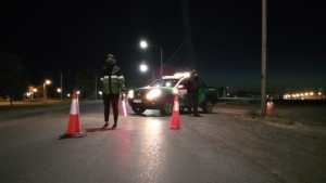 Multas por incumplir el aislamiento y dos vehículos secuestrados en Viedma
