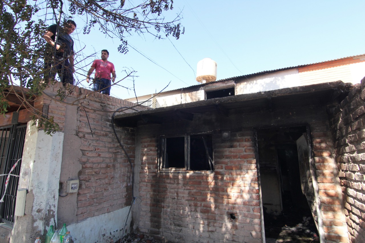 La vivienda de la familia fue saqueada, incendiada y demolida por los vecinos. Foto: Archivo/Oscar Livera