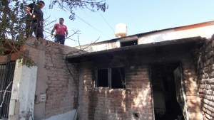 Tensión en el barrio San Lorenzo: otra vez se incendió la casa de calle Rodhe