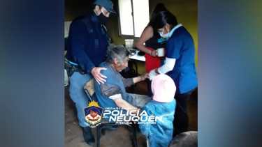 Un hombre del paraje El Chenque, en Zapala, se había ausentado de su casa el viernes pasado. Ayer lo encontró la policía, tras sufrir un accidente con su caballo. (Foto: Gentileza).