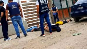 Detienen a una familia por tenencia de drogas en Viedma