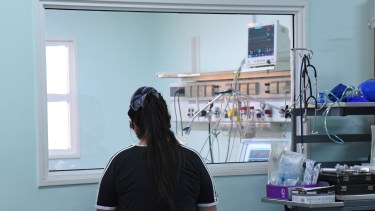 Las terapias intensivas se equiparon desde marzo con respiradores que envió Nación.