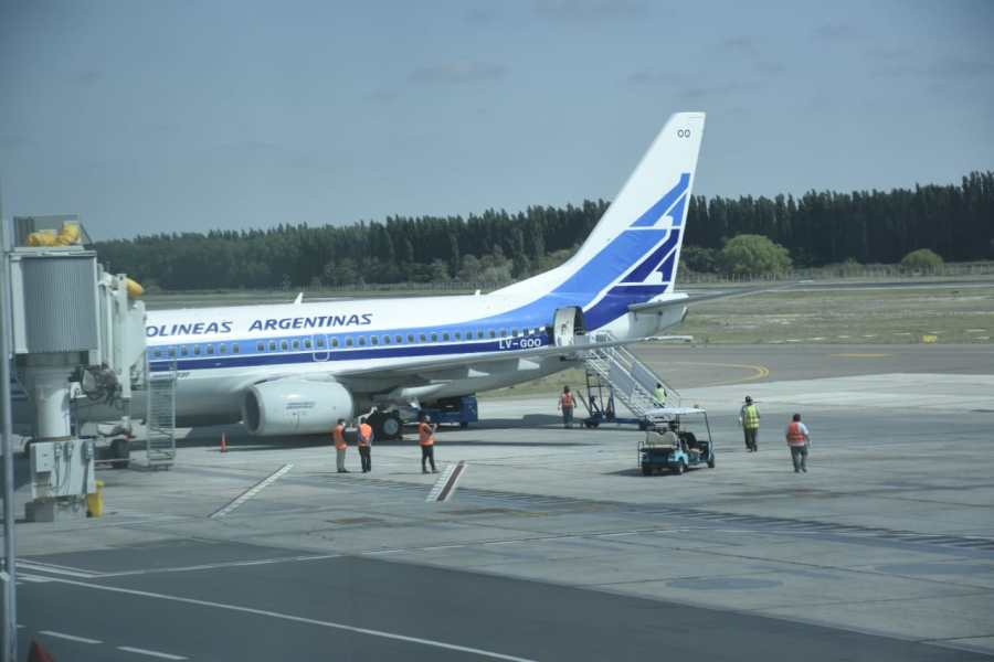 Aerolíneas Argentinas  retomó sus servicios  en el aeropuerto de Neuquén en octubre del 2020. Foto: Florencia Salto