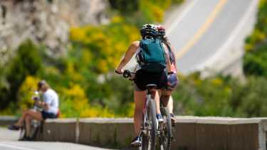 El uso de la bicicleta promueve la salud física y mental. (foto: Patricio Rodríguez)