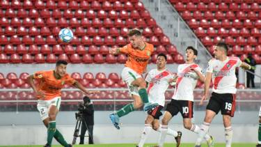 Banfield le gana a River en la cancha de Independiente. 