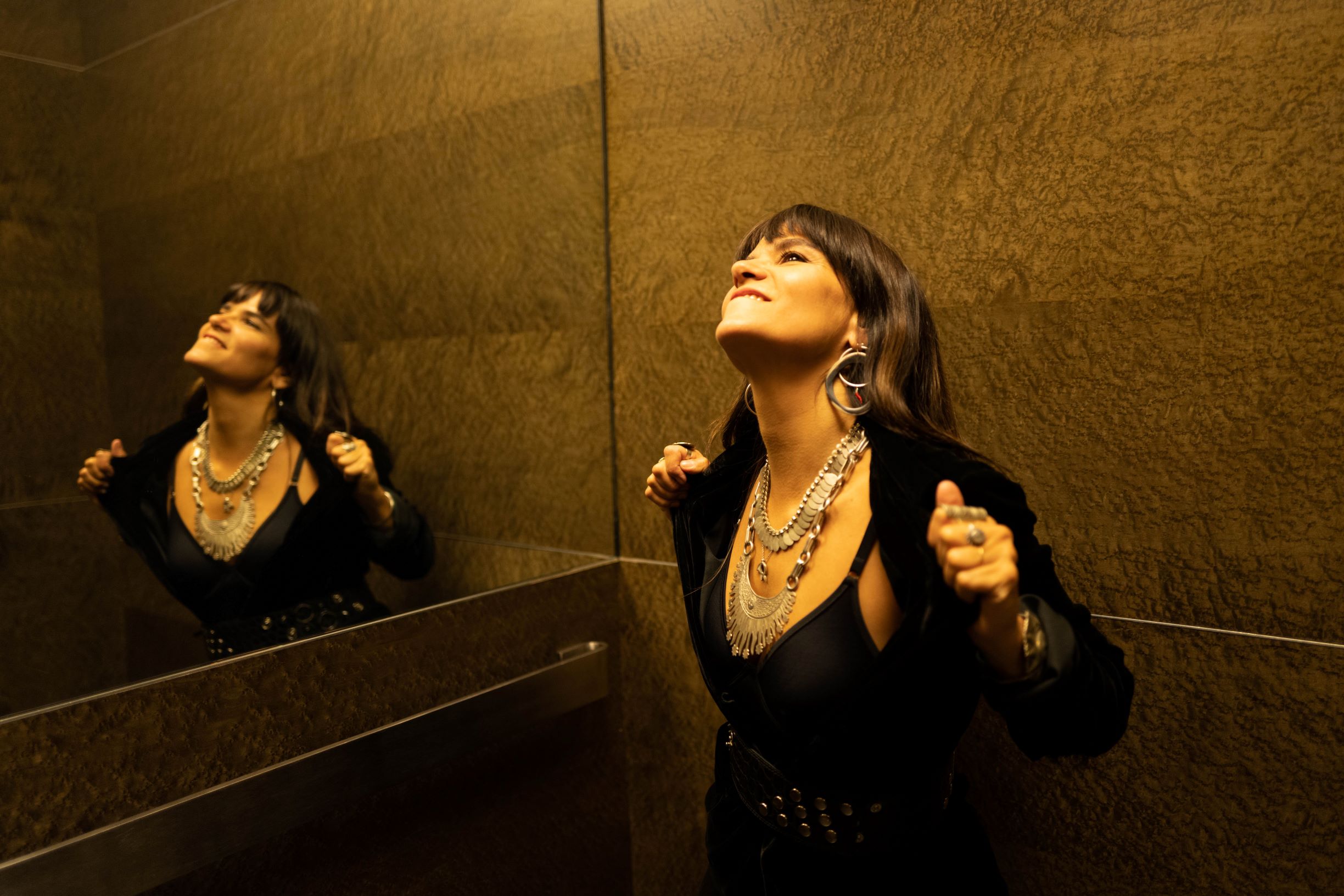 Cantante, compositora y multiinstrumentista, Barbarita Palacios sobresale en su disco "Criolla". Foto. gentileza Alejandra Palacios.