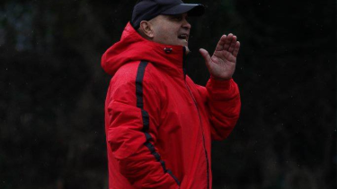 Darío Batalla tiene 61 años. Espera una prótesis para su rodilla desde hace cuatro años. Foto: gentileza