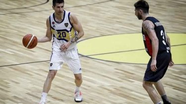 El maragato Schattmann está teniendo un gran torneo para Boca, que todavía no evidenció contagios y le ganó hoy a San Lorenzo. 