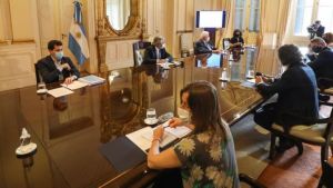 Coronavirus: el gobierno quiere iniciar la vacunación a partir de enero