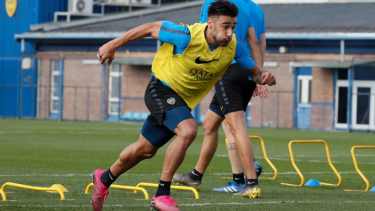 Se estima que si la evolución de Salvio es como hasta ahora, a comienzos de la semana venidera se integrará al plantel xeneize..