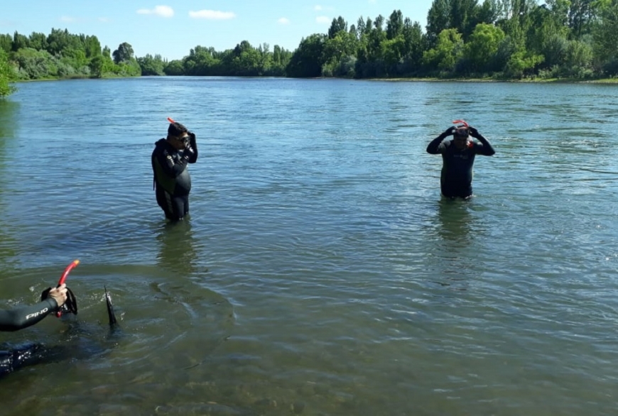 Hoy retomarán la busqueda del hombre desaparecido al querer cruzar el río Neuquén hacia Vista Alegre. (Foto: Gentileza Centenario Digital).