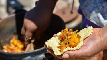 Joven antropóloga revaloriza recetas de mujeres rurales e ingredientes que se usan desde hace unos 2.000 años