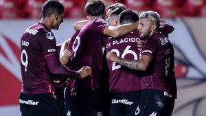 Lanús eliminó al San Pablo de Dani Alves en un partido épico