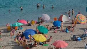 Las Grutas: definen el protocolo para disfrutar de la playa en pandemia