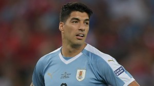 Uruguay y una dura noticia antes de recibir a Brasil: Luis Suárez dio positivo de coronavirus