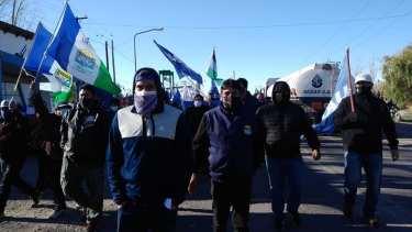 La movilización comenzó a las 9 y culminó frente al municipio. Foto archivo. 
