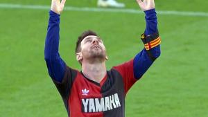 Multaron a Messi por el homenaje a Maradona