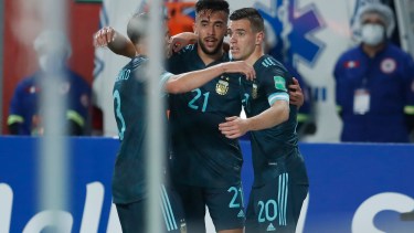 Nico González hizo el primer gol para Argentina ante Perú. 
