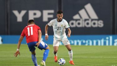 González fue lateral contra Paraguay y hoy será extremo.