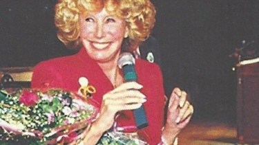 Nelly Raymond se destaco por estar al frente de programas sobre moda, pero también fue conductora de ciclos periodísticos y de entretenimiento.