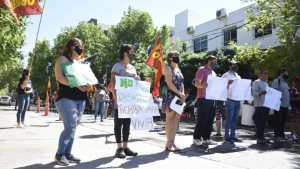 Dos familias fueron desalojadas en Chos Malal y piden viviendas