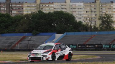 Barrichello cerró un doblete soñado en Súper TC 2000