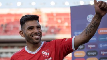 Silvio Romero, la carta de gol del Rojo, que juega ante Defensa y Justicia.