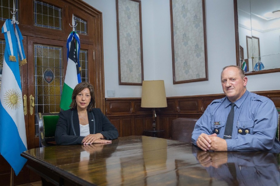 La gobernadora Arabela Carreras designó días atrás al comisario general Osvaldo Tellería como nuevo jefe de la Policía provincial. (foto archivo)