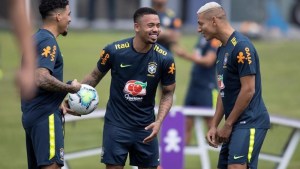 Hora, TV y formaciones de los partidos que cierran la fecha de Eliminatorias