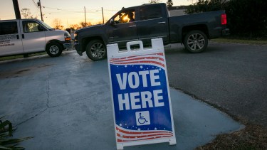 Más de cien millones de estadounidenses votaron de forma anticipada. (Foto: AP)