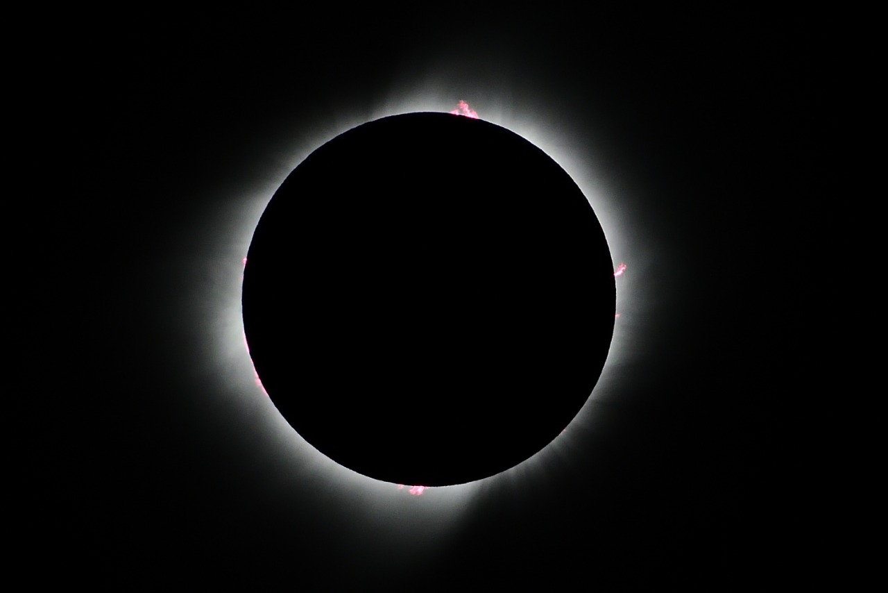 El eclipse captado en toda su dimensión desde un campo de la Línea Sur. Foto: Alejandro Carnevale.