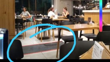 El papá de la víctima hizo viral la foto del local, donde puede verse la tapia del ingreso al sótano. Foto: Facebook.-