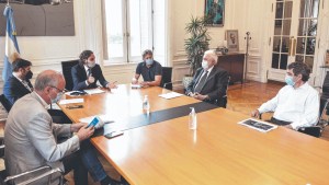 Nación teme un rebrote de coronavirus y admite atrasos en la llegada de las vacunas