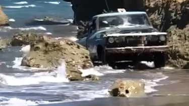 En Las Grutas, una vieja F-100 dejó en shock a los conductores de 4×4