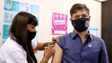¿Por qué vacunan sin guantes?, inquietud en las redes
