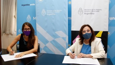 La fundación de la petrolera de mayoría estatal firmó un convenio con el ministerio de las Mujeres. (Foto: gentileza)