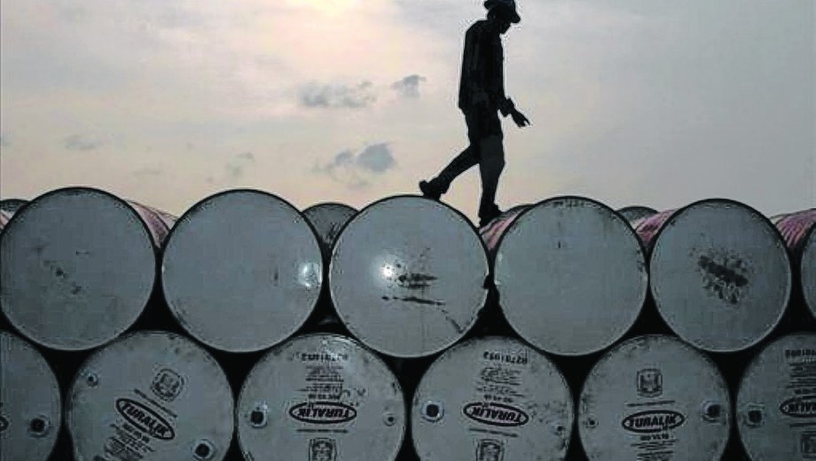 El petróleo vuelve a acercarse a los US$100 por el conflicto en Medio Oriente