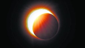 Derecho a la ciencia y eclipse