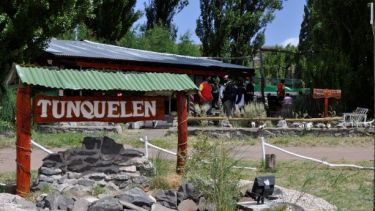 El complejo Tunquelén fue uno de los lugares elegidos para disfrutar del eclipse. Foto: José Mellado.