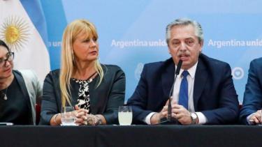 La ministra Marcela Losardo junto al presidente Alberto Fernández. 