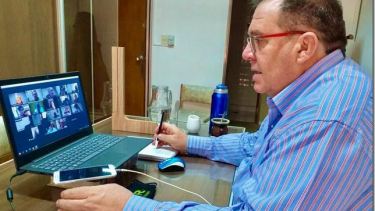 El intendente Marcelo Orazi y su gabinete definirán la adhesión a medidas sanitarias en Regina. (Foto Néstor Salas)