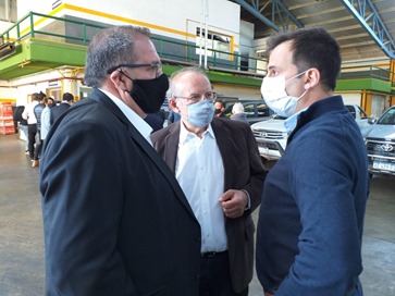 Orazi dialogó con autoridades de Vía Bariloche por un transporte urbano en Regina. (Foto gentileza)