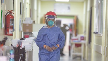 Roca sigue creciendo en contagios y está cerca de los 200 activos. (Foto: Juan Thomes)