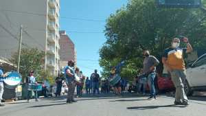 UPCN reclamó en Neuquén  en Casa de Gobierno por actualización de salarios