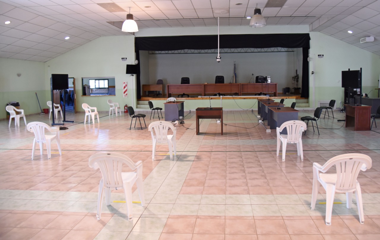 Sala de audiencias del TOF durante pandemia (foto Florencia Salto)