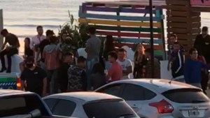 Las Grutas: recién a las 6 la policía pudo terminar con una fiesta clandestina